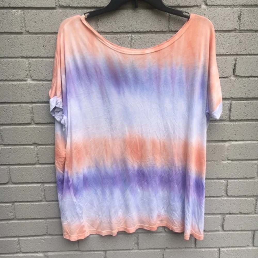 Piko tye dye top medium
